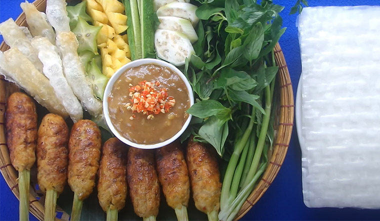 Cách làm gà bọc sả sốt tương thơm ngon lạ miệng đổi vị cho bữa ăn