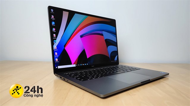 Trên tay RedmiBook 15 Pro: Thiết kế mỏng nhẹ, chip Intel thế hệ 11