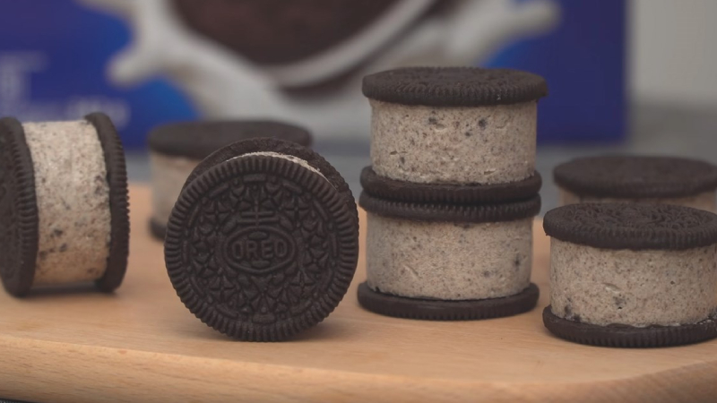 Bánh quy Oreo kẹp kem tươi thơm ngon mát lạnh