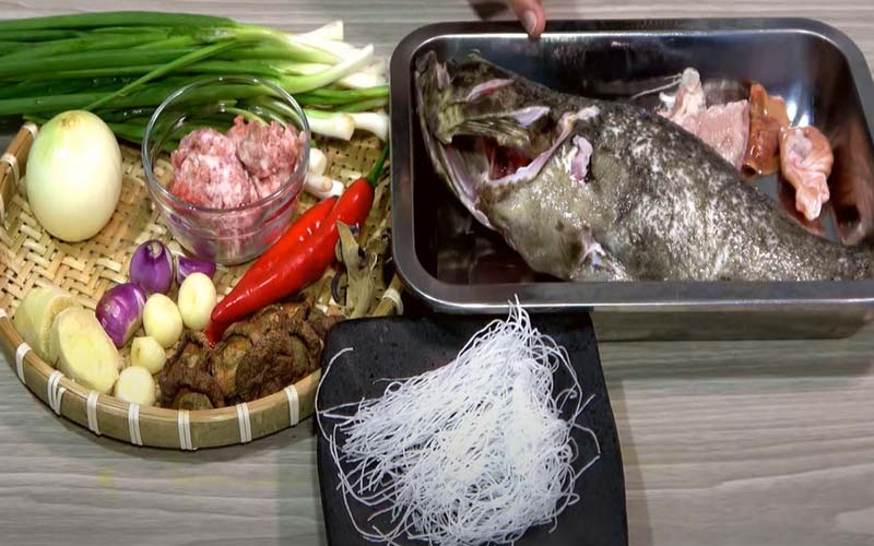 Nguyên liệu làm món cá mú hấp Hongkong