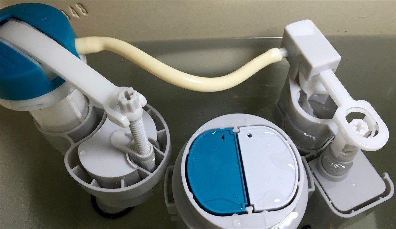 Benefits of adjusting the toilet float