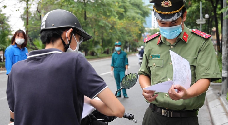 Cán bộ, công chức, viên chức và người lao động