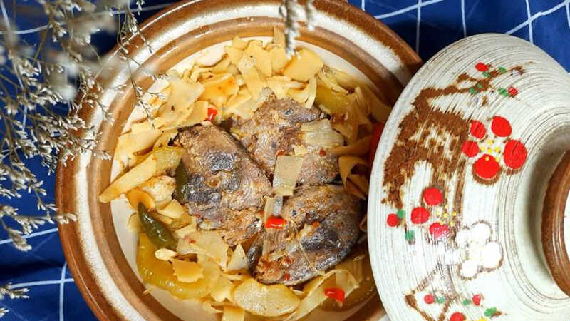 How to make delicious and delicious braised tuna with bamboo shoots
