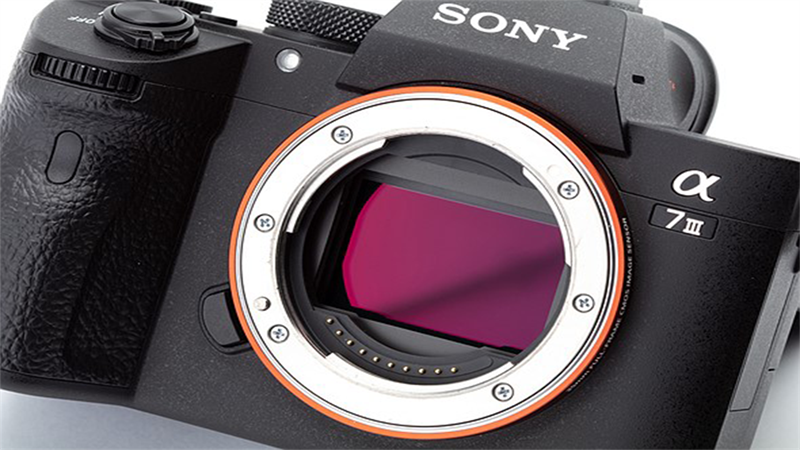 Sony A7 III có Zoom hình ảnh rõ nét gấp 2 lầ