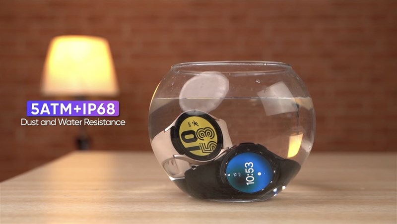 Galaxy Watch4 Classic có chuẩn chống nước IP68 và 5 ATM. Nguồn: GadgetByte.