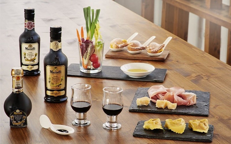 Giấm Balsamic là một gia vị tuyệt vời trong ẩm thực