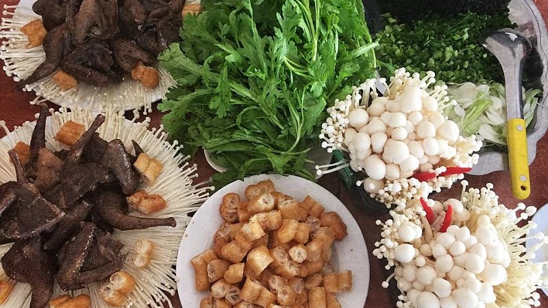 How to make delicious bird porridge hot pot like a restaurant