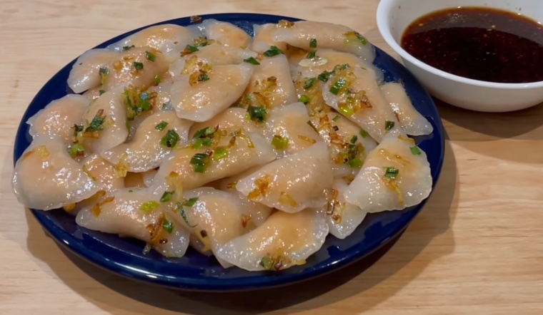 Cách làm bánh bột lọc chay nhân đậu xanh, chuẩn vị Huế