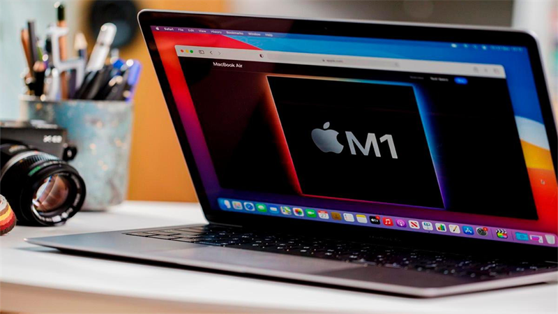 Với sự hỗ trợ của chip M1, Macbook Air đã dễ dàng đánh bại Dell XPS 13 9300 về hiệu năng