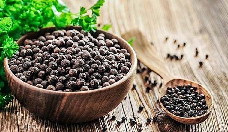 Giá tiêu hôm nay 19/8/2021: Tăng nhẹ, dao động khoảng 76.500 - 79.500 đồng/kg