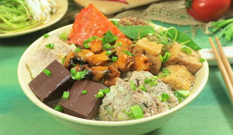 Cách làm bún riêu ốc thơm ngon đậm đà đơn giản tại nhà