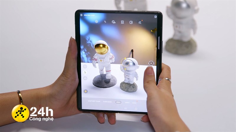 Z Fold3 5G là một bản nâng cấp đáng đồng tiền bát gạo so với thế hệ tiền nhiệm.