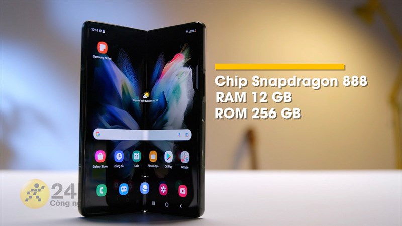 Cấu hình Samsung Galaxy Z Fold3 5G nổi bật với con chip Snapdragon 888.