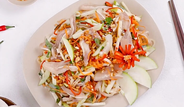 Cách làm gỏi ổi tai heo giòn ngon lạ miệng cực đơn giản