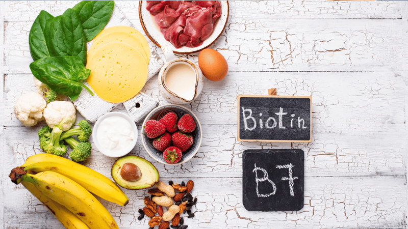 Biotin có nhiều lợi ích cho sức khỏe tuy nhiên bạn cần lưu ý nếu muốn dùng thực phẩm bổ sung vì chế độ ăn hàng ngày đã đáp ứng đủ nhu cầu của cơ thể