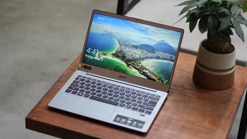 TOP 4 laptop có thiết kế mỏng nhẹ, hiệu năng cao dành cho người làm sáng tạo, được nhiều sự yêu thích tại Thế Giới Di Động TOP 4 laptop có thiết kế mỏng nhẹ, hiệu năng cao dành cho người làm sáng tạo, được nhiều sự yêu thích tại Thế Giới Di Động
