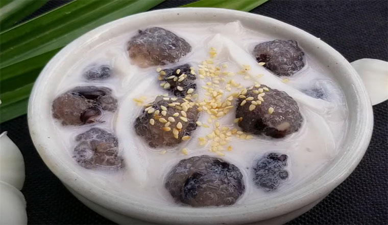 Hướng dẫn cách nấu chè đậu đen bột báng dai ngon, hấp dẫn