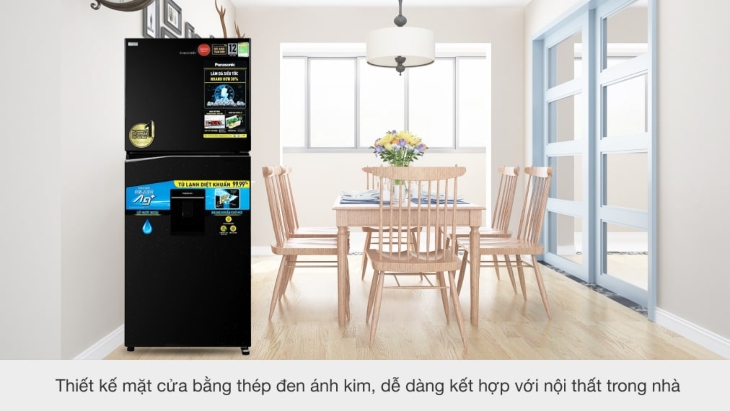 Tủ lạnh Panasonic Inverter dòng NR-TL351-381GPKV được thiết kế vuông vắn, mặt cửa bằng thép đen ánh kim sang trọng