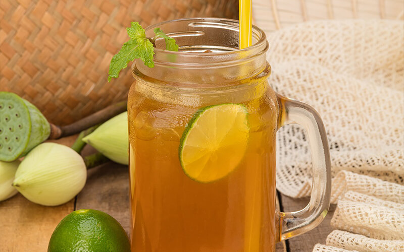 How to make delicious lemongrass honey tea to quench your thirst on hot days