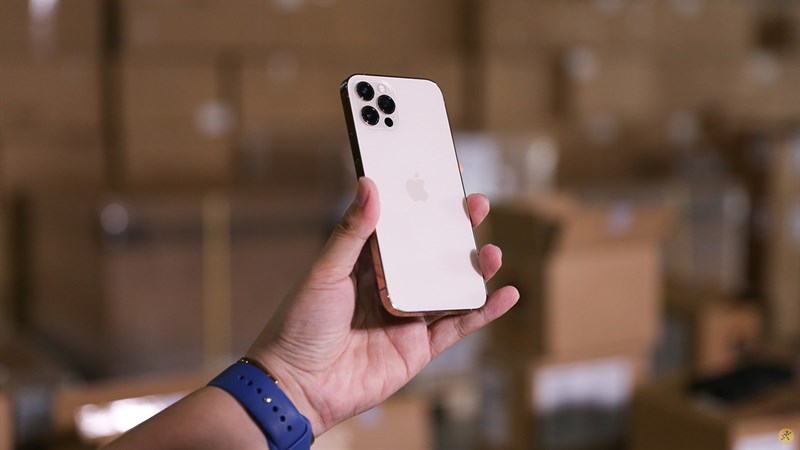 Hiệu suất iPhone cũ sẽ tăng lên đáng kể nếu đổi khu vực thành Pháp?