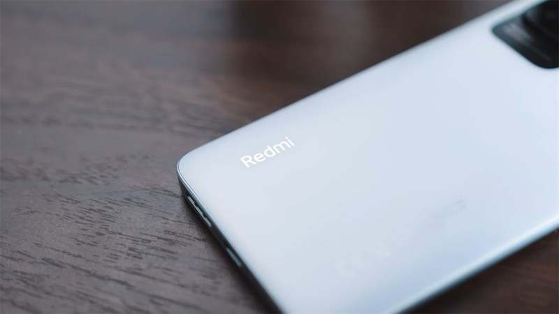 Xiaomi Redmi 10 Prime có viên pin lớn cho thời lượng sử dụng lâu dài