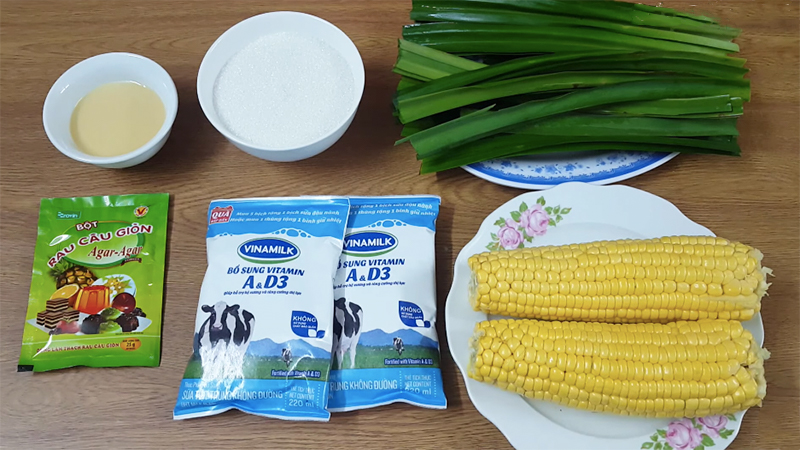 Nguyên liệu làm món bánh trung thu rau câu sữa bắp lá dứa.