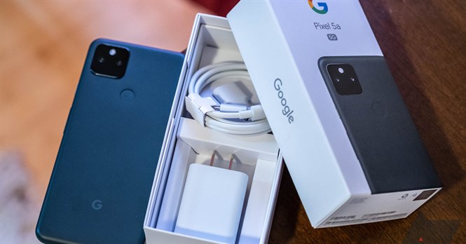 Học theo Apple, Google sẽ bán điện thoại không kèm củ sạc