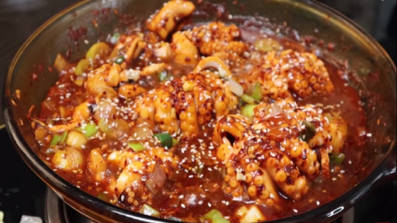 How to make Korean style spicy fried octopus with tongue tear