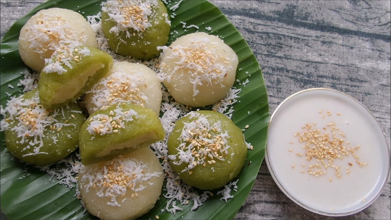 Bánh ít trần nhân đậu xanh Bánh ít trần nhân đậu xanh