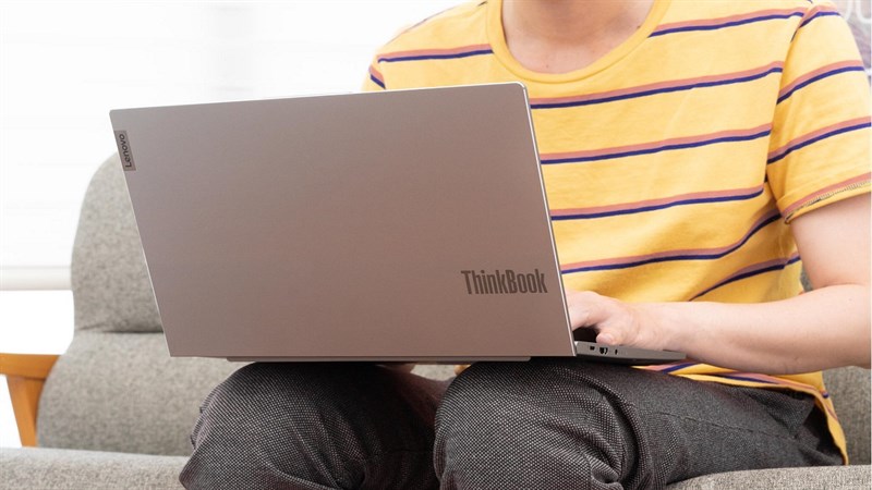 Laptop mỏng nhẹ tầm giá 20 triệu, ưu đãi giảm sốc không thể bỏ qua