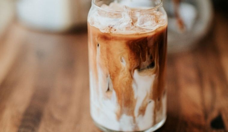 Cách làm hazelnut coffee (cà phê hạt phỉ) đơn giản mà thơm ngon khó cưỡng