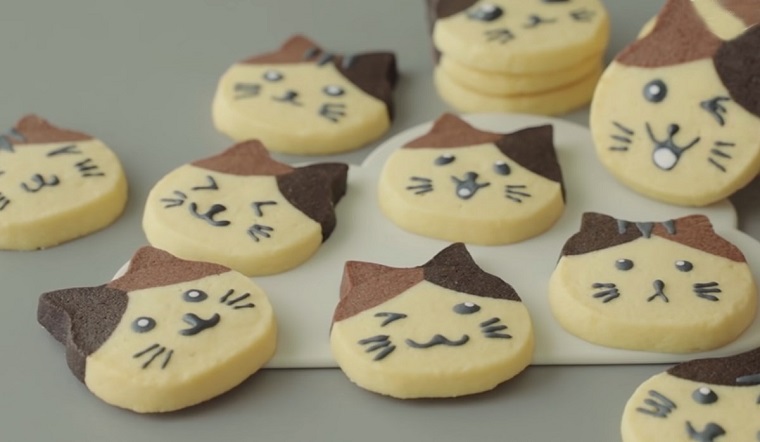 Cách làm bánh cookie icebox hình con mèo xinh xắn đơn giản tặng người thương