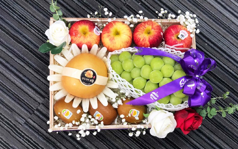 Giỏ trái cây món quà thích hợp tặng đối tác người Trung quốc