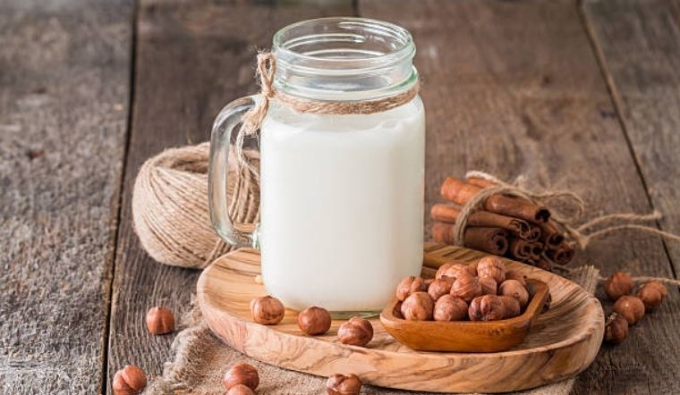 2 cách làm sữa hạt phỉ béo thơm, đơn giản mà uống không bị ngấy