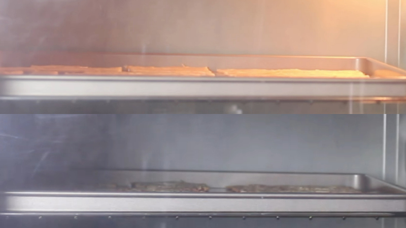 Nướng bánh ở nhiệt độ 170 độ C trong vòng 15 phút