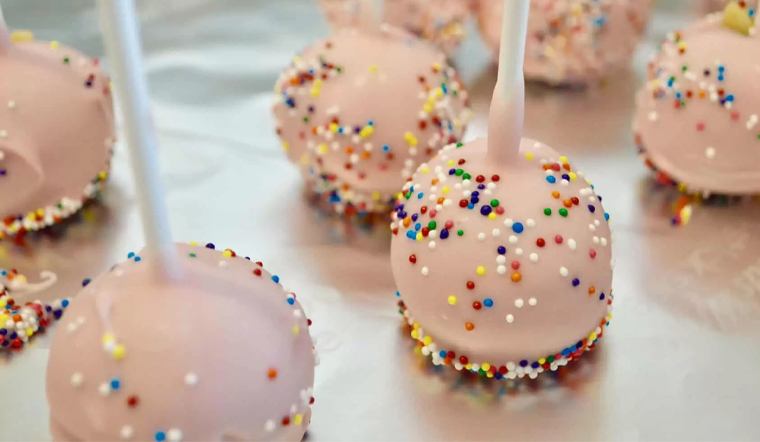 Công thức làm cake pop Oreo đơn giản không cần lò