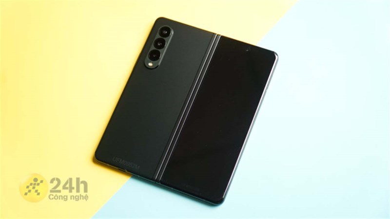 Galaxy Z Fold3 Galaxy Z Fold3