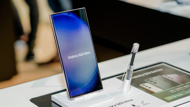 Galaxy S23 Ultra 'không phải dạng vừa' với chip Snapdragon ép xung, camera 200MP
