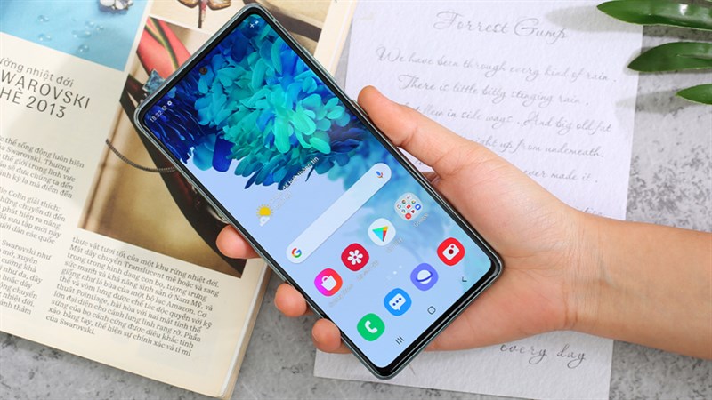 Giảm hời bạc triệu cuối tháng, giá bán Galaxy S20 FE hấp dẫn ra sao?