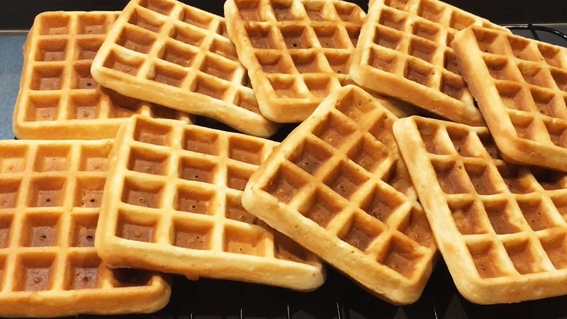 What is a waffle? 3 simple ways to make delicious waffles