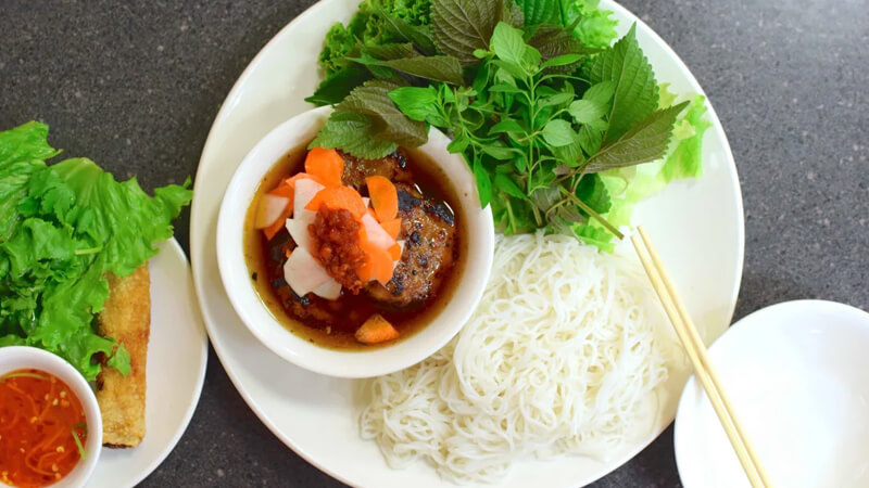 How to make bun cha with a non-stick pan easy to make at home