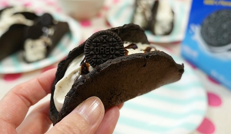 Cách làm bánh tacos oreo kẹp nhân kem mát lạnh thơm ngọt tại nhà