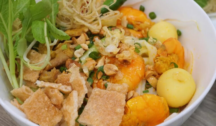 Cách nấu mì quảng Phú Chiêm thơm ngon chuẩn vị xứ Quảng