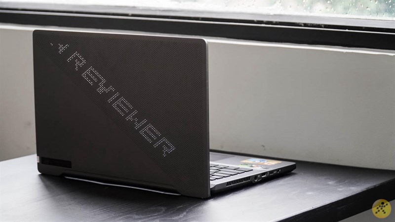 Asus Rog Zephyrus G14 GTX1650 - laptop gaming nhỏ gọn, không sợ kẻ địch mạnh, chỉ sợ không có Zephyrus G14 để chiến game