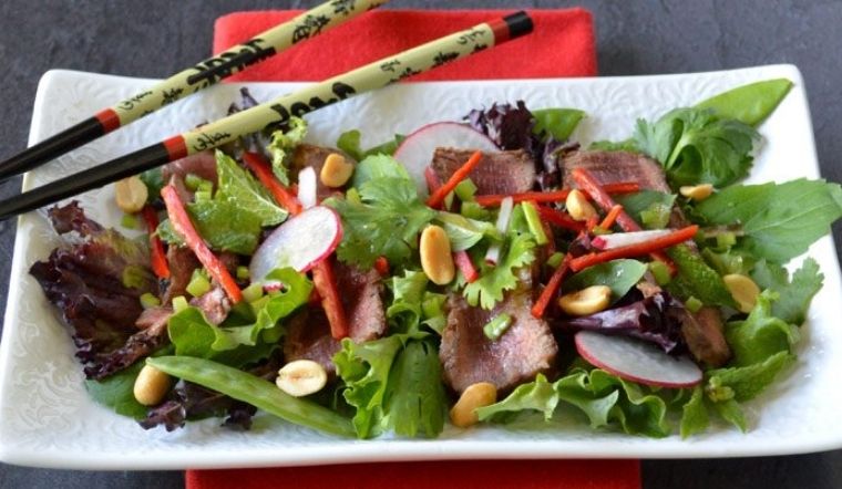 2 cách làm gỏi bò Thái Lan lạ miệng, ngon quên lối về