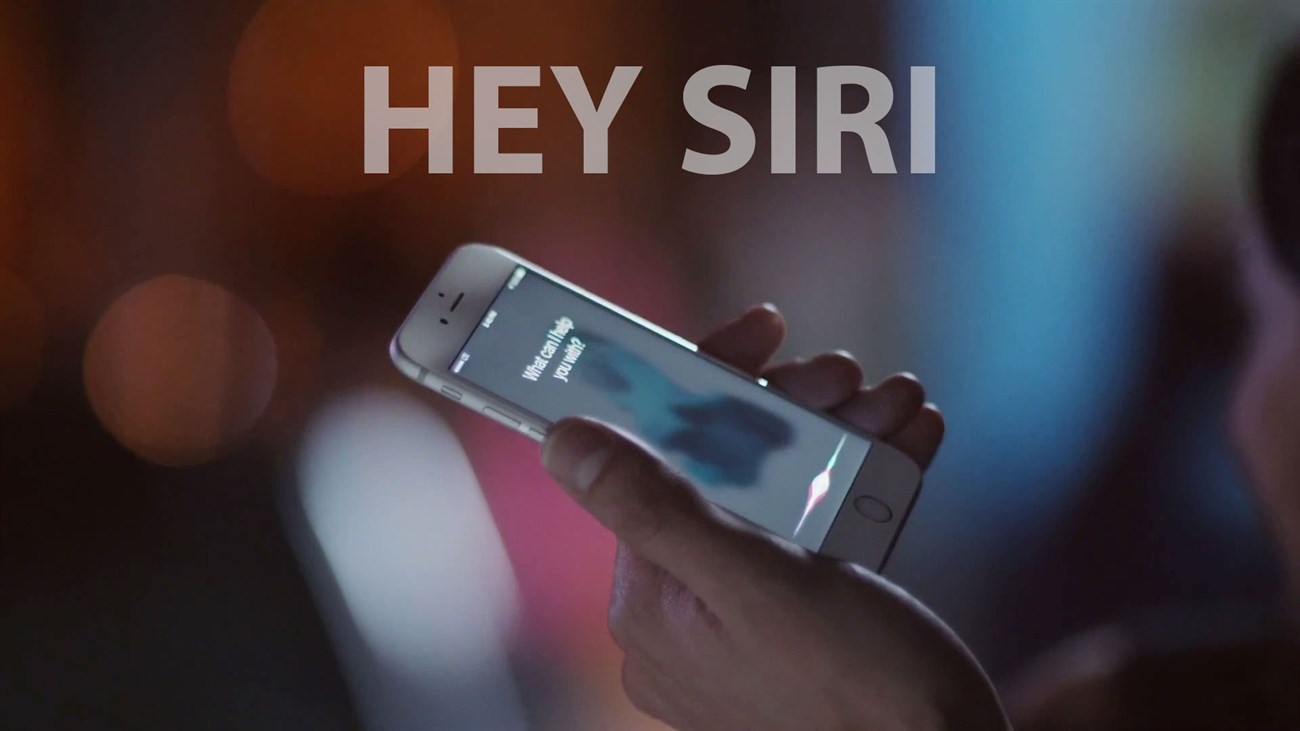 Phát âm thanh trên AirTag bằng Siri 