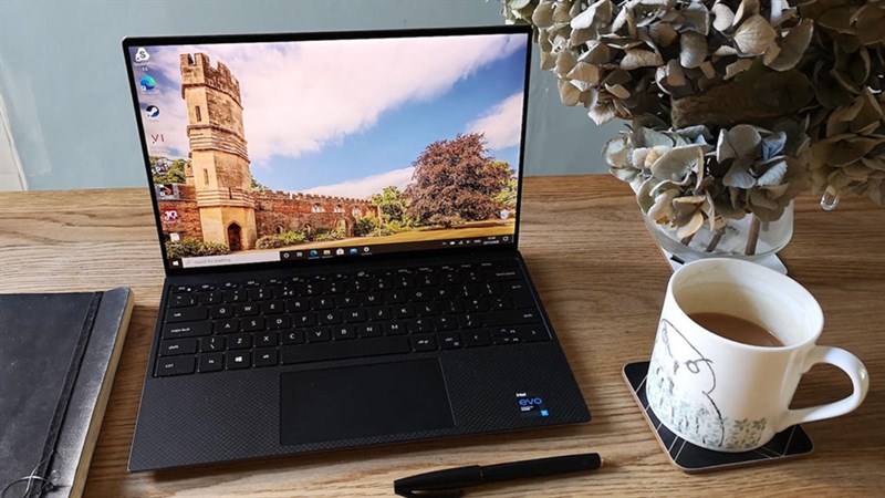 Dell XPS 13 sở hữu cấu hình mạnh mẽ đáng gờm, Dell XPS 13 thứ hai thì không ai thứ nhất!