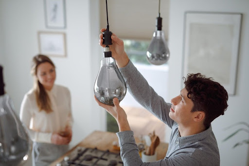 Installation of round LED bulbs