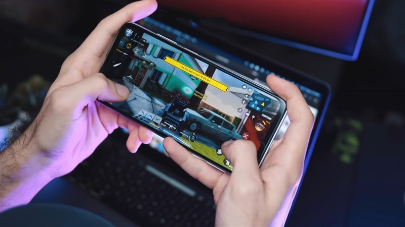 Nếu bạn thường xuyên cày game trên điện thoại thì pin Redmi 10 vẫn có thể đáp ứng tốt nhu cầu đó. Nguồn: ProductNation.