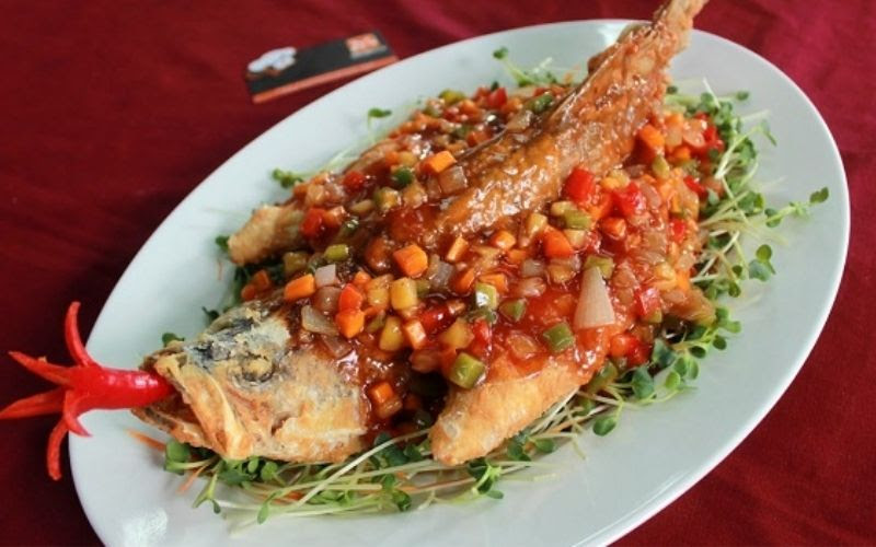 How to make delicious, flavorful seabass with sweet and sour sauce